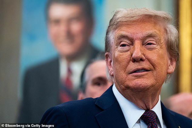 Broadcasters including Sky Sports have been ordered to censor any protests or reactions to president Donald Trump when he attends Sunday's men’s singles final at the US Open