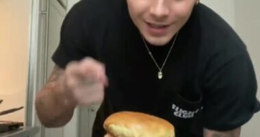 Brooklyn Beckham is reportedly planning on opening up a burger restaurant in the US as he looks to further his career as an aspiring chef