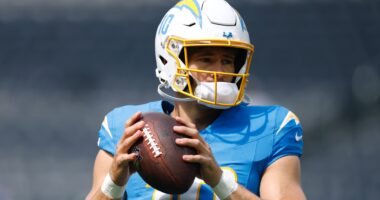 Chargers QB Justin Herbert Gets Brutal Patrick Mahomes Message