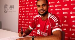 Cody Gakpo has revealed the length of time it took him to agree a new Liverpool contract amid interest from Bayern Munich
