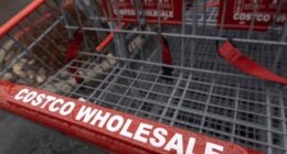 Costco’s same-store sales miss again, but it sees benefits from extra hours, Instacart deals