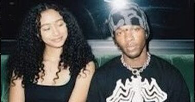 In the latest twist in the gruesome story involving musical artist D4vd and a murdered 15-year-old girl, an image has surfaced online showing the pair together.