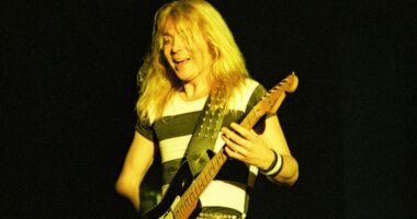 Dave Murray Net Worth