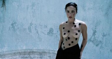 Demi Lovato got candid about their sexuality while making an eye-popping display