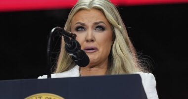 Erika Kirk delivered a heartwrenching eulogy in front of 200,000 mourners at Arizona 's State Farm Stadium on Sunday afternoon