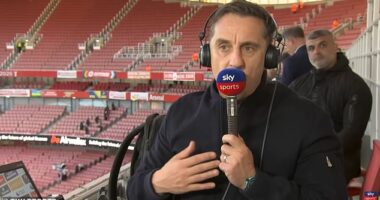 Gary Neville has hit out at Arsenal's 'basic' tactical approach in their draw against Man City
