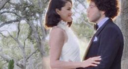 The cost of Selena Gomez 's wedding jewellery has been revealed after she married Benny Blanco in a star-studded ceremony over the weekend