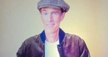 James Van Der Beek made a surprise virtual appearance during the Dawson's Creek reunion