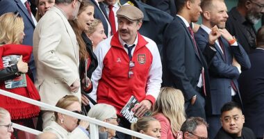 Jason Sudeikis couldn't hide his delight as he watched his beloved team Arsenal storm to victory against Nottingham Forest at the Emirates Stadium in London on Saturday
