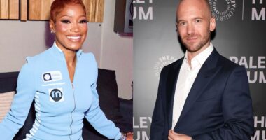Keke Palmer Smooches Hot Ones Host Sean Evans Celebrity Crush VIDEOS Reactions
