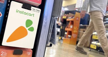 Kroger’s delivery expansion with DoorDash is bad news for Instacart, analysts say