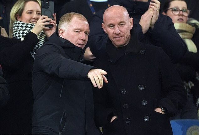 Manchester United legends Paul Scholes and Nicky Butt have launched a stinging attack on the club's under-performing players