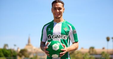 Antony has claimed he turned down a move to Bayern Munich in order to join Real Betis