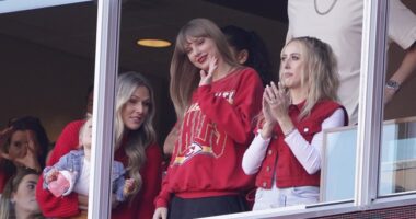 Mark Kelly Hilariously Shown No Mercy After Cutesy Tweet About Taylor Swift and the Super Bowl – RedState