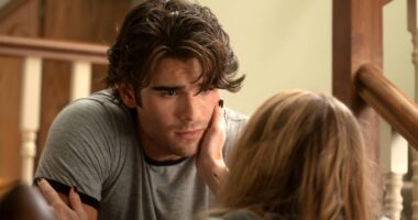 Nashville Trailer Reveals That Don Is Blue's Father