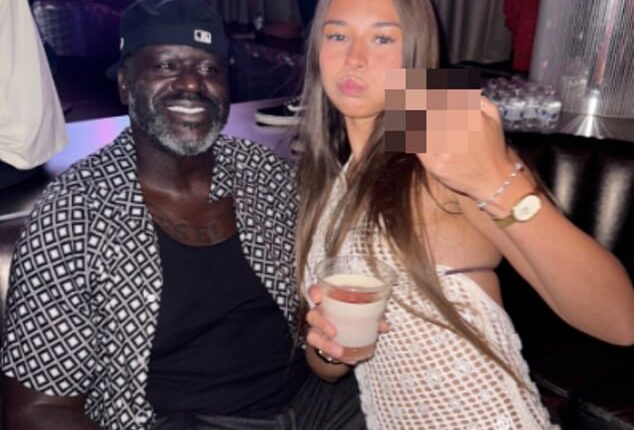 A photo of Sophie Rain and Shaquille O'Neal sent social media crazy on Monday night
