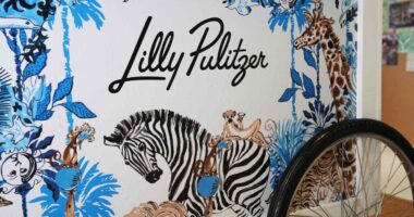 Oxford Industries says new Lilly Pulitzer offerings are winning over shoppers, but its Tommy Bahama line is lagging