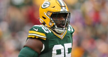 Packers Give Grim Update on Devonte Wyatt's Injury vs. Cowboys