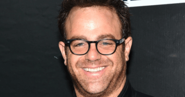Paul Adelstein Net Worth | Celebrity Net Worth