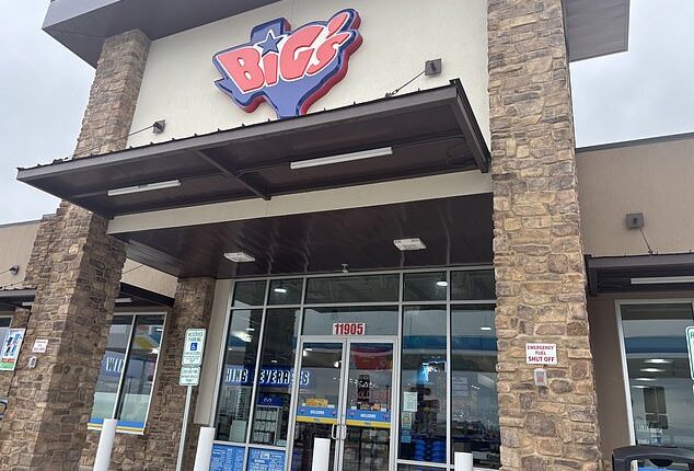 Big¿s 103, located at 11905 E. U.S. Highway 290 in Fredericksburg, Texas is one of two stores in the US that sold the winning tickets for Saturday's $1.8 billion Powerball® Grand Prize, the second largest in US history