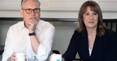 Rachel Reeves to announce scheme to drive down youth unemployment as chancellor gives speech at Labour conference