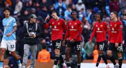 Manchester United slipped to another dissatisfying defeat against Man City on Sunday
