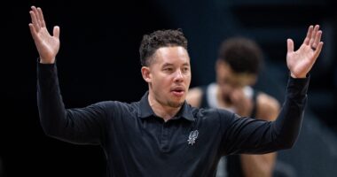 San Antonio Spurs' Draft Pick to Undergo Knee Surgery