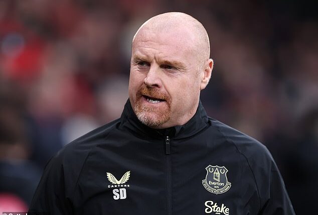 Sean Dyche revealed that he attempted to sign Peter Crouch during the 2018 Isle of Wight festival