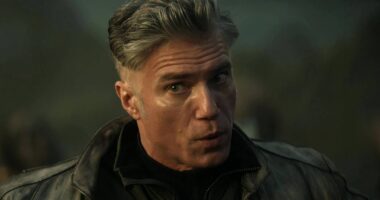 Strange New Worlds Besides Captain Pike