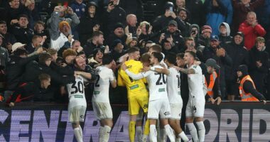 Swansea produce stoppage-time fightback to stun Nottingham Forest in Carabao Cup
