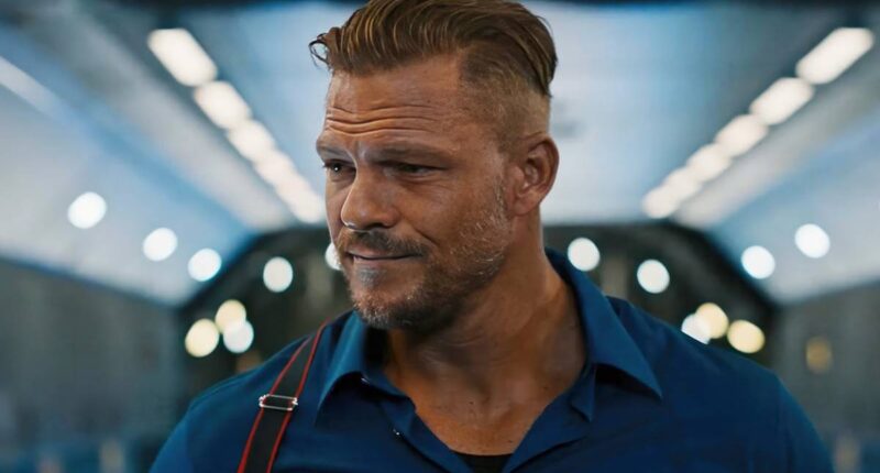 The Alan Ritchson and Jason Statham Movie that Was Partially Shot Without a Director Is Leaving Netflix