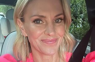 Kevin has quietly been dating Kelly, 46, (L) who strikes an uncanny resemblance to his ex wife, 51