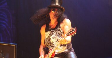 Top 20 Iconic Guitar Solos In Classic Rock History