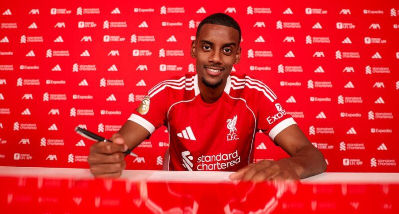 Transfer News LIVE: All the done deals as Alexander Isak, Jadon Sancho and more forced last-minute moves plus updates on the deals that fell through, including Liverpool's Guehi blow