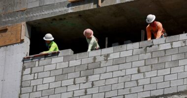 U.S. unemployment rate jumps to nearly 4-year high as weak job creation in August tees up Fed rate cut