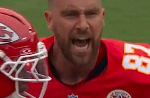 Travis Kelce screaming at teammates