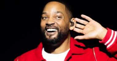 Will Smith responds to ‘embarrassing’ tour video accusations with another AI video of cats