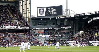 Players who took the knee at Turf Moor were both applauded and booed by fans on Saturday
