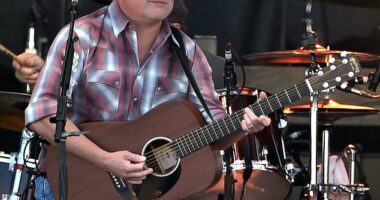 Country singer Mark Chesnutt was rushed to the hospital before he was set to take the stage on Thursday evening; pictured in October 2015