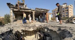 Afghan and Pakistani delegations head to Doha for crisis talks