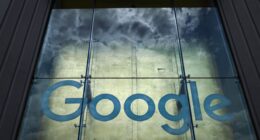 Alphabet’s stock just had its best quarter in two decades thanks to AI