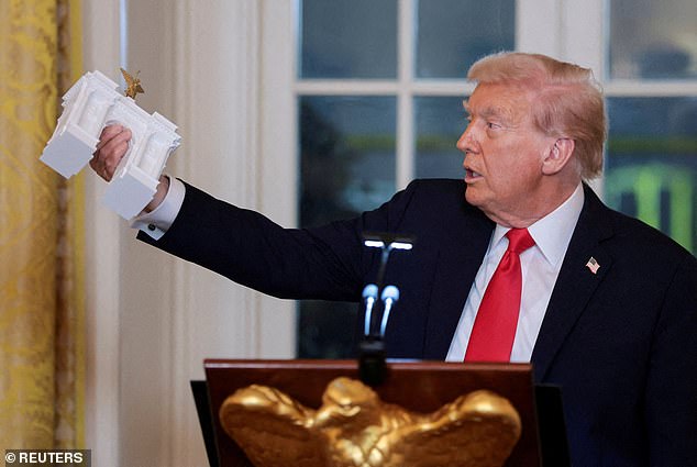 Trump unveiled his plans to build a grand arch across from the Lincoln Memorial during a dinner in the East Room