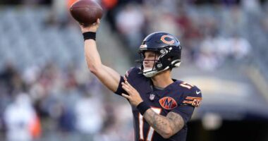 Bears Analyst Provides Update on Tyson Bagent Trade Rumors