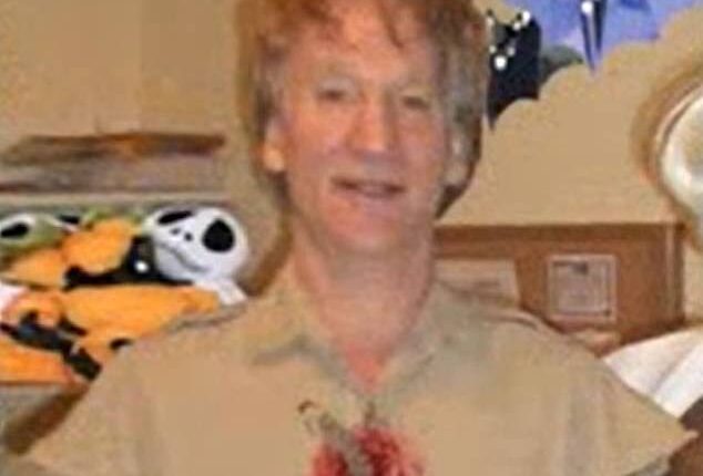 Bill Maher dressed up as a dead Steve Irwin just weeks after his death in 2006