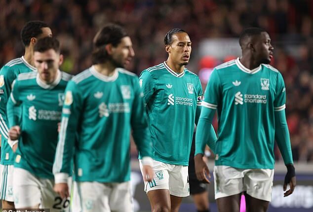 Liverpool suffered their fourth-straight Premier League defeat, losing 3-2 against Brentford on Saturday evening
