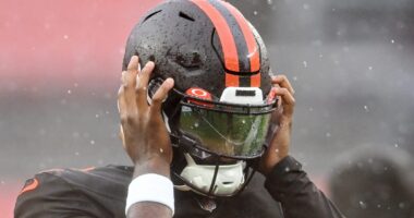 Browns Coach Makes Firm Stance on Shedeur Sanders
