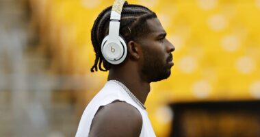 Browns Predicted to Soon Part Ways With QB Shedeur Sanders