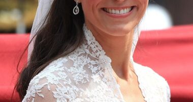 Bobbi Brown said that Hannah Martins completed the Princess of Wales's wedding day makeup look in April 2011 (pictured) - but she received a special note following the big day