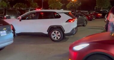 A huge fire has broken out at the Chevron refinery in the El Segundo neighborhood in Los Angeles, according to police