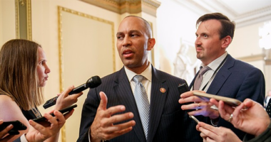 Democrats in One Blue State Push Back Against Redistricting Demands From Hakeem Jeffries – RedState